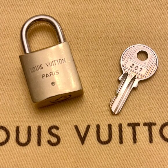 RARE Louis Vuitton LV 2 Tone Silver & Gold Lock & Key Set #207 - Picture 1 of 2